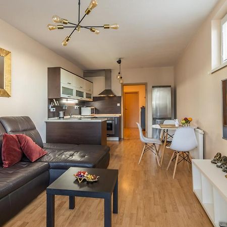 Apartman V Aleji Братислава Екстер'єр фото