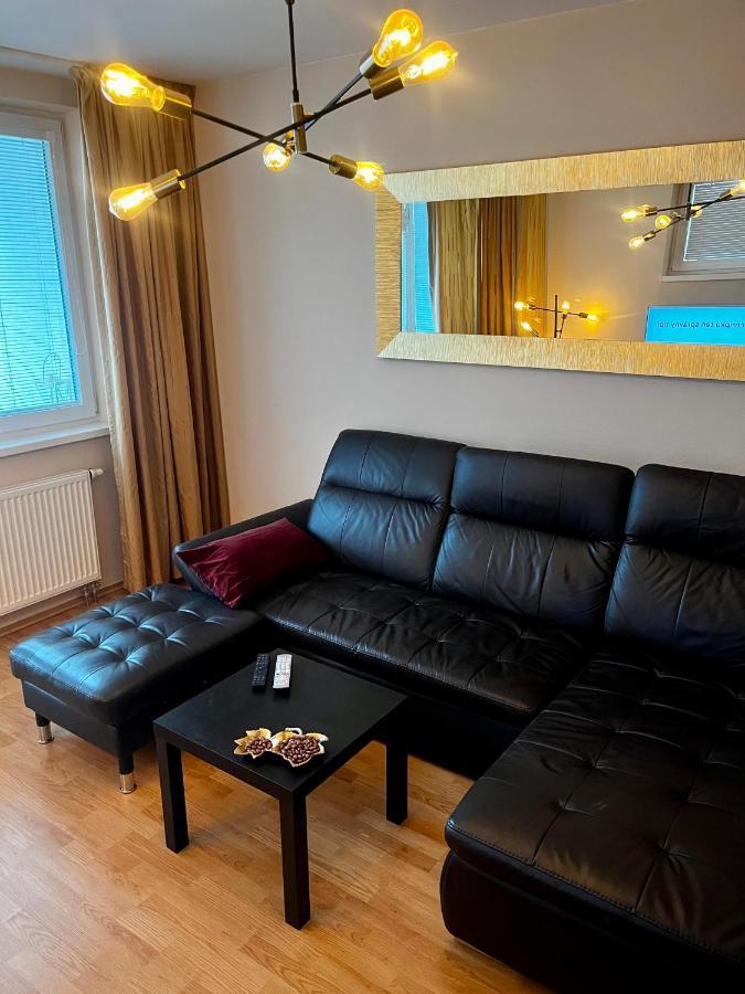 Apartman V Aleji Братислава Екстер'єр фото